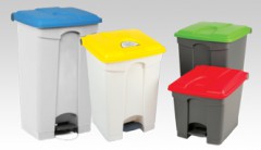 Hygienic pedal bins