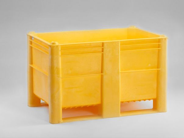 Food grade palletbox 520L, on 2 skids, yellow