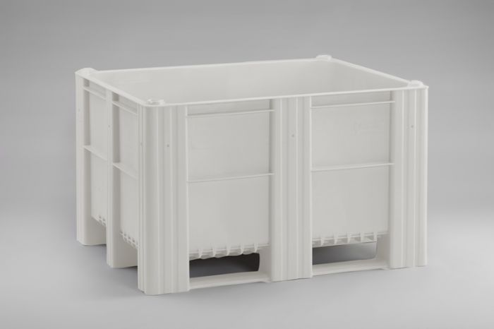 Food grade palletbox 630L, on 3 skids, white