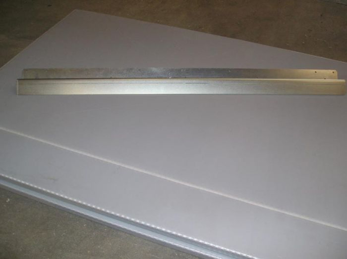 Front gripping bar for container 660-770-1000 l.